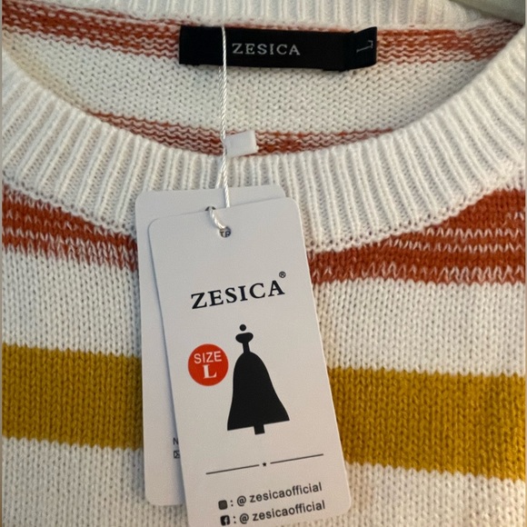 Sweater - Picture 3 of 3